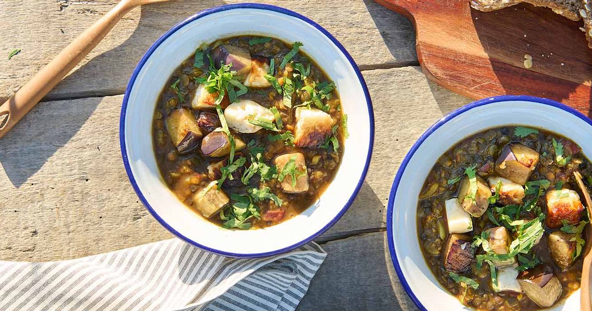 Indian lentil dal with aubergine and halloumi | Kikkoman