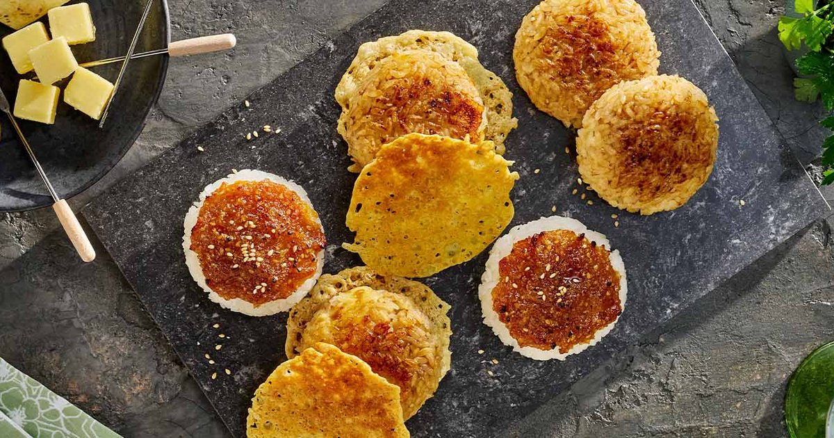 Yaki onigiri with soy sauce, miso and cheese | Recipe | Kikkoman