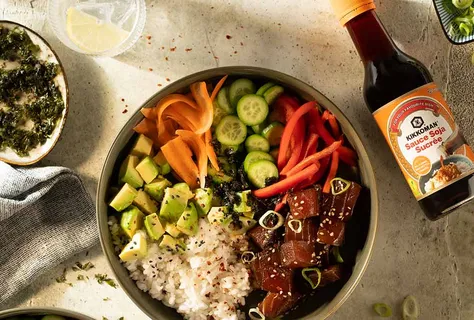 Tuna poke bowl with sweet soy