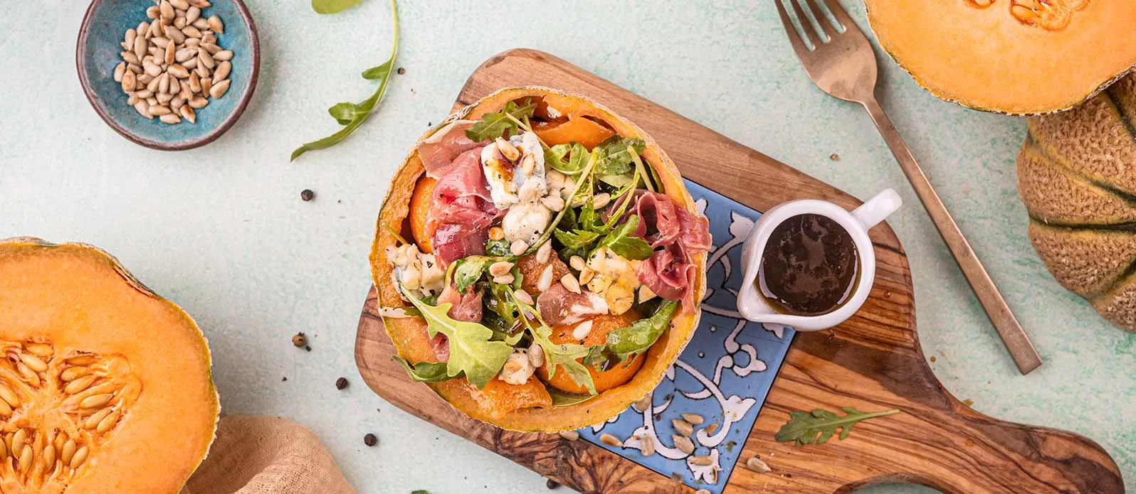 Rocket salad with melon & prosciutto