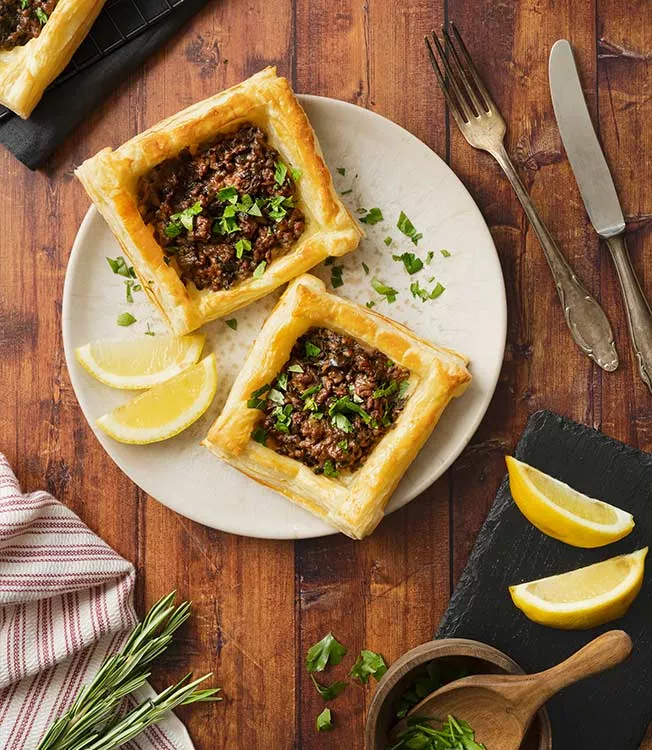 Japanese-style meat pie