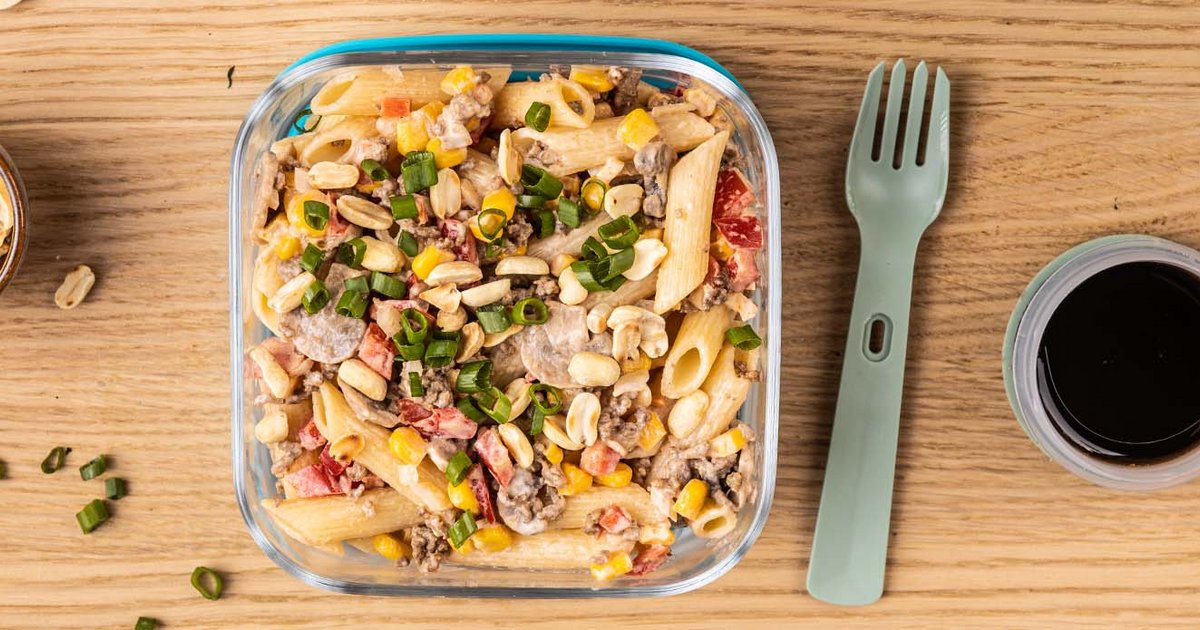 Beef and mushroom pasta salad | Kikkoman