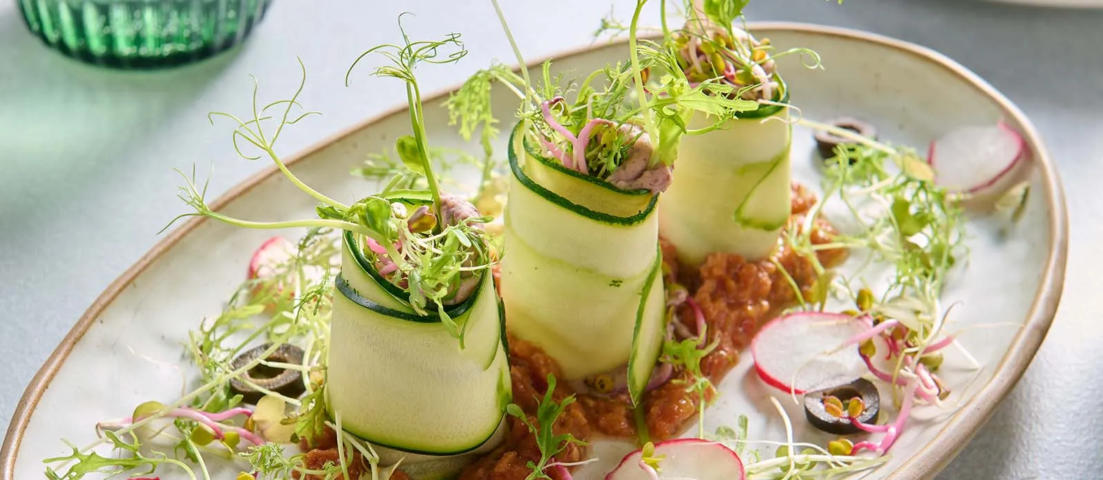Zucchini cannelloni with beans & peas