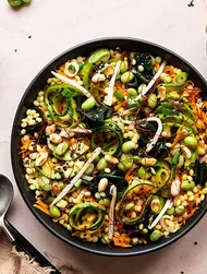Couscous, edamame & wakame salad
