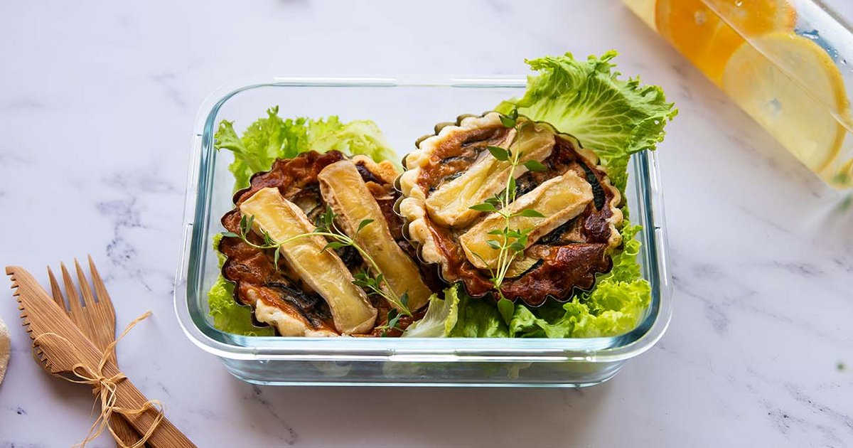 Mini camembert-courgette tartlets | Kikkoman