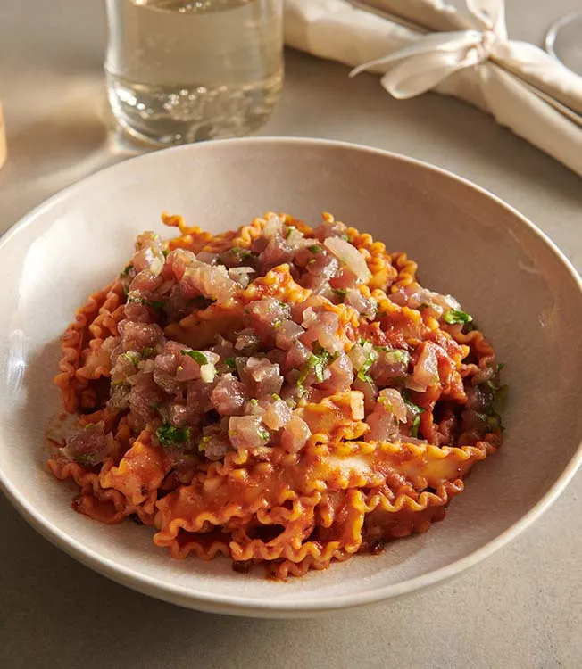 Mafaldine with tuna tartare and chipotle sauce