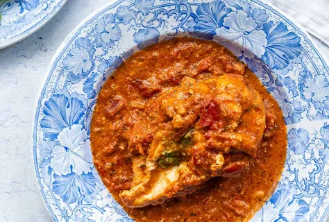Stuffed Chicken Breasts in Tomato Sauce with Spinach, Cashews, and Soy sauce