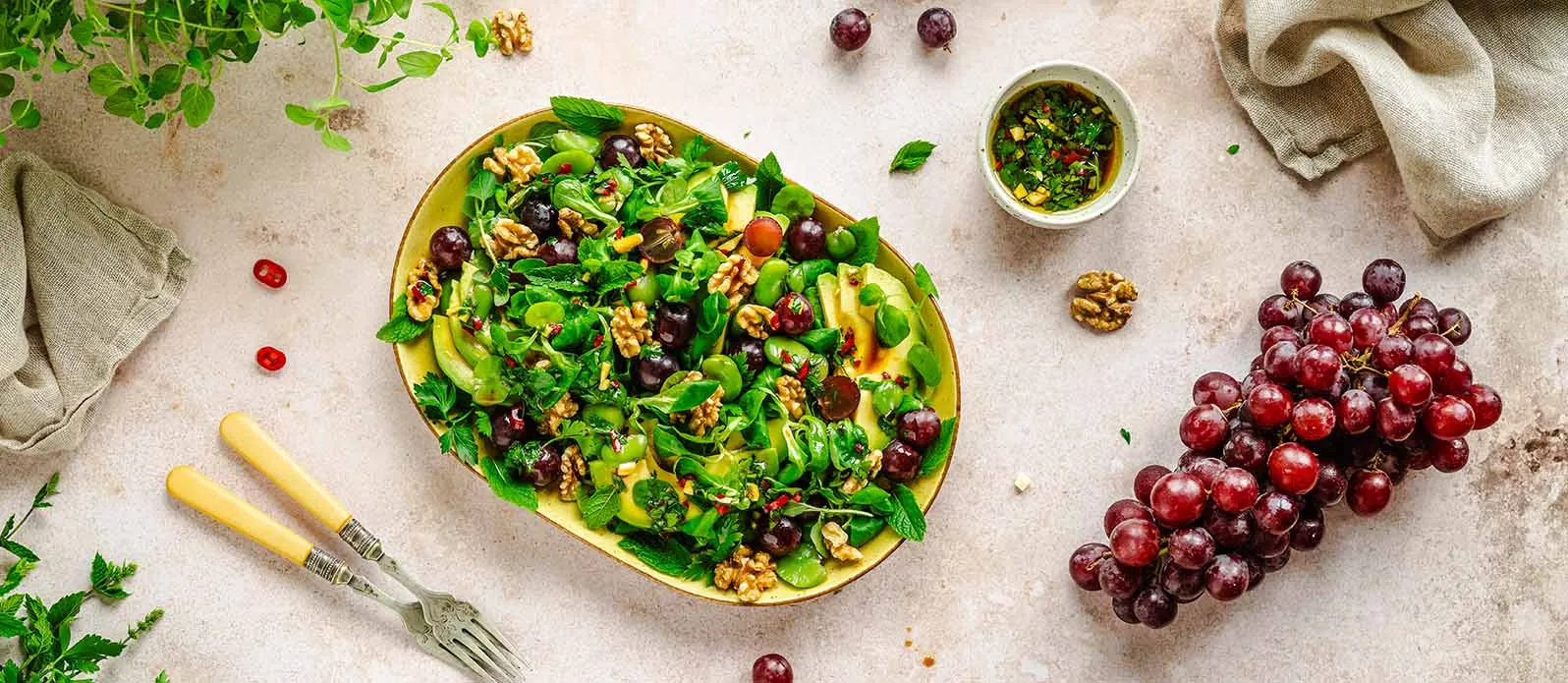 Avocado bean salad with grapes