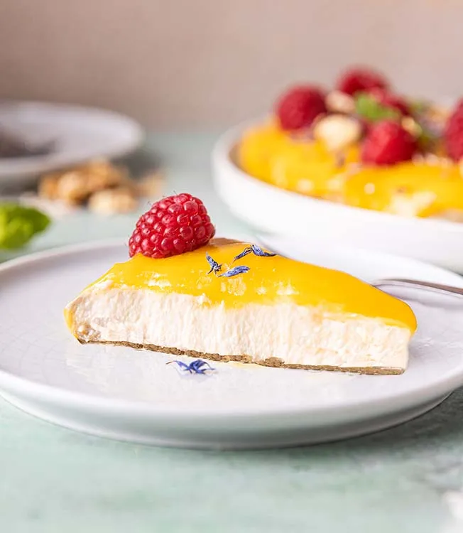 Tofu cheesecake with mango mousse
