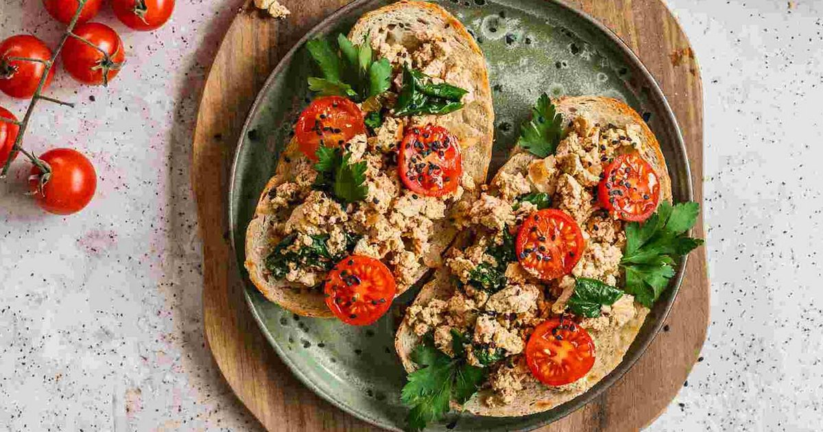 Toast with tofu scramble | Recipe | Kikkoman