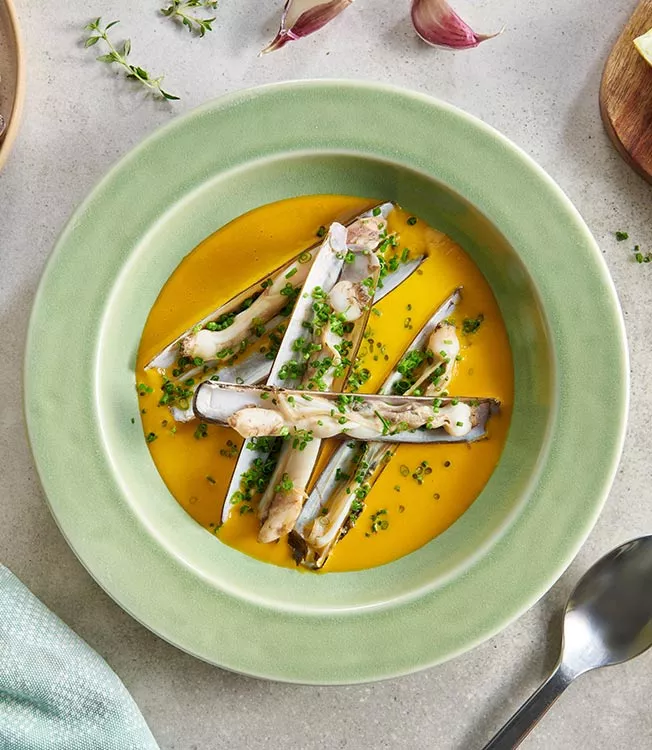 Creamy razor clam chowder with soy sauce