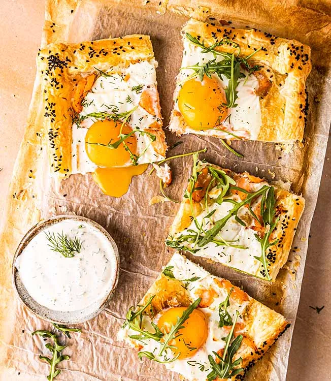 Salmon & goat's cheese puff pastry pizza