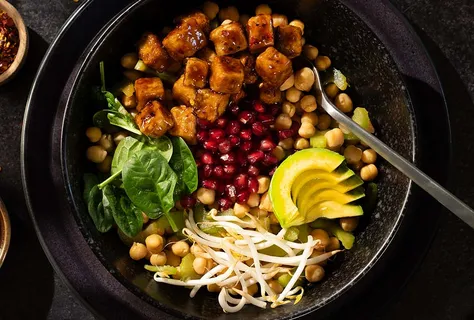 Teriyaki bowl with chickpeas