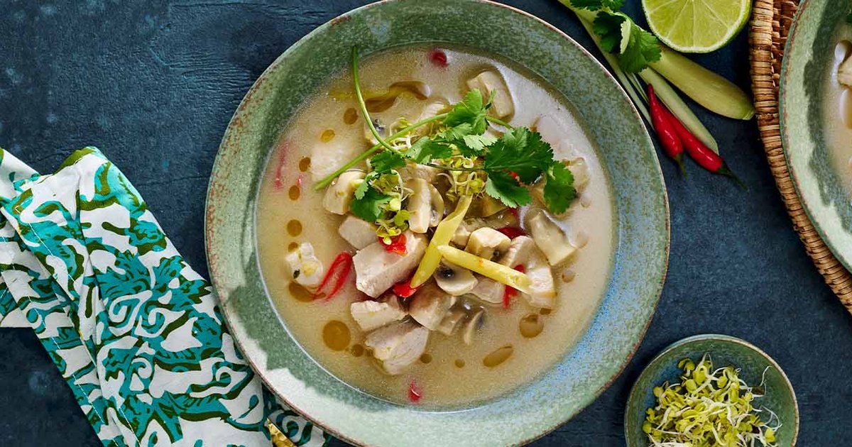 Tom kha gai with chicken | Kikkoman