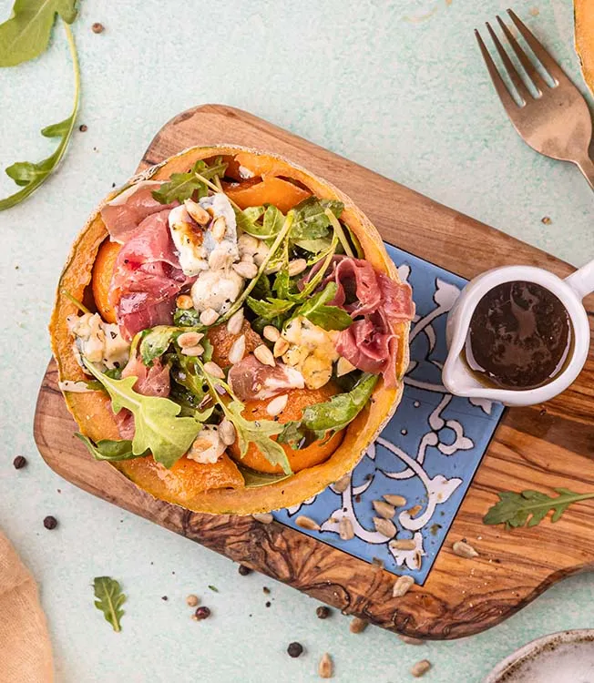 Rocket salad with melon & prosciutto