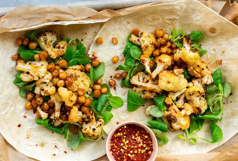 Wraps with Cauliflower and Chickpeas in a Chili-Lime Soy Dressing