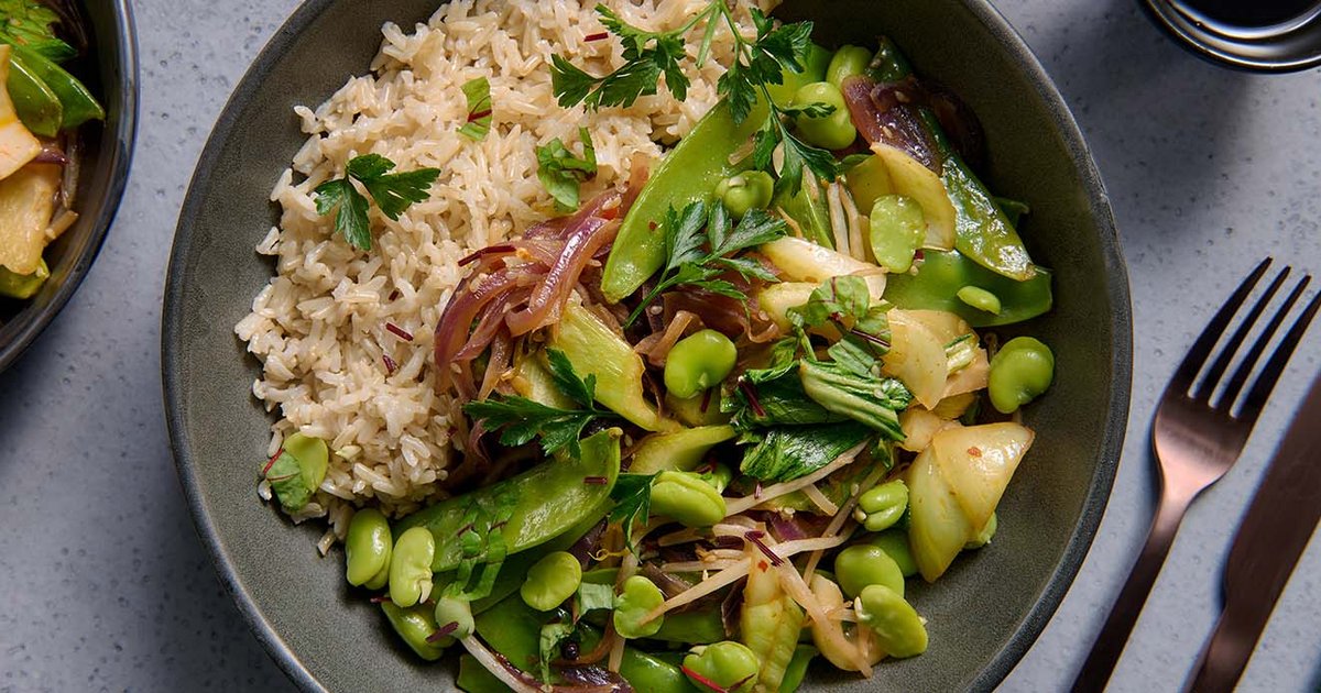 Fried rice with broad beans & soy sauce | Kikkoman