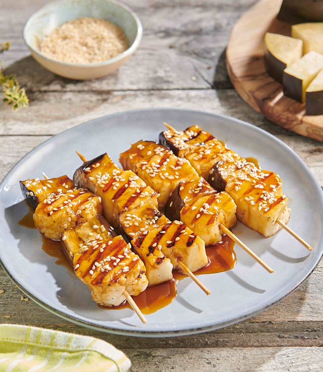 Halloumi cheese and aubergine yakitori