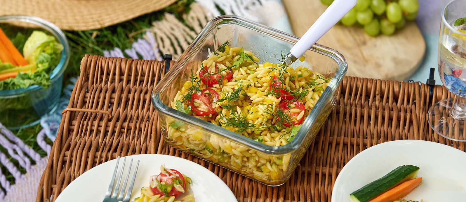 Orzo pasta salad with summer vegetables | Recipe | Kikkoman